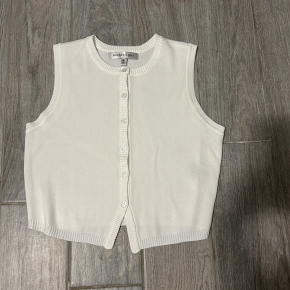 Madden Girl Jackets & Blazers - NWOT! Women's Madden Girl White Knit Sweater Vest - MEDIUM